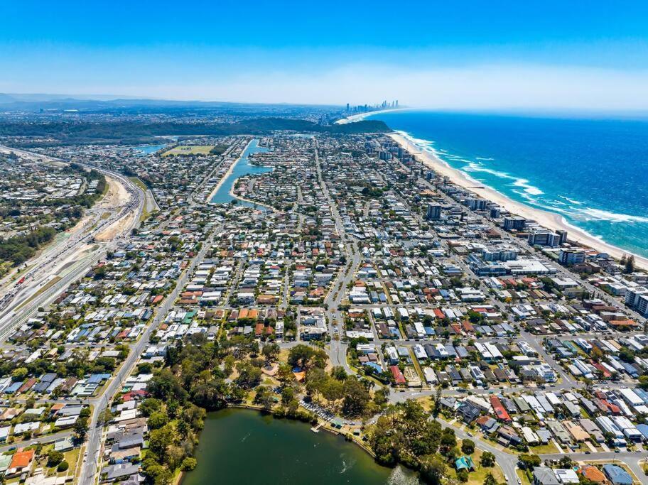 Apartamento Samuel Grove Gold Coast Exterior foto